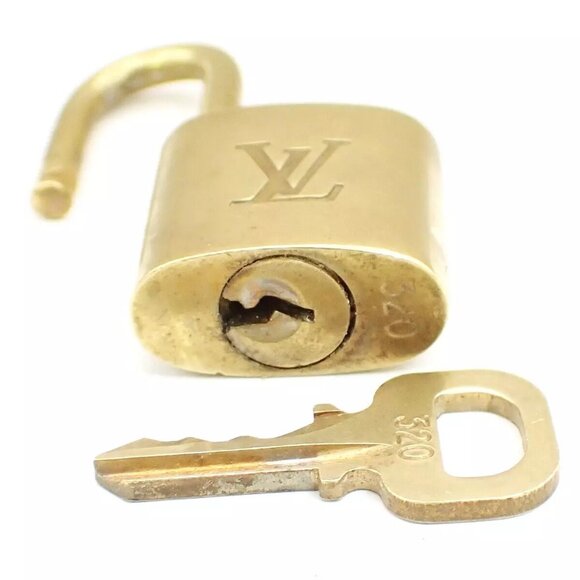 LOUIS VUITTON LV 10 Set Padlock Key Bag Charm Cadena Gold Plated France - Picture 7 of 16
